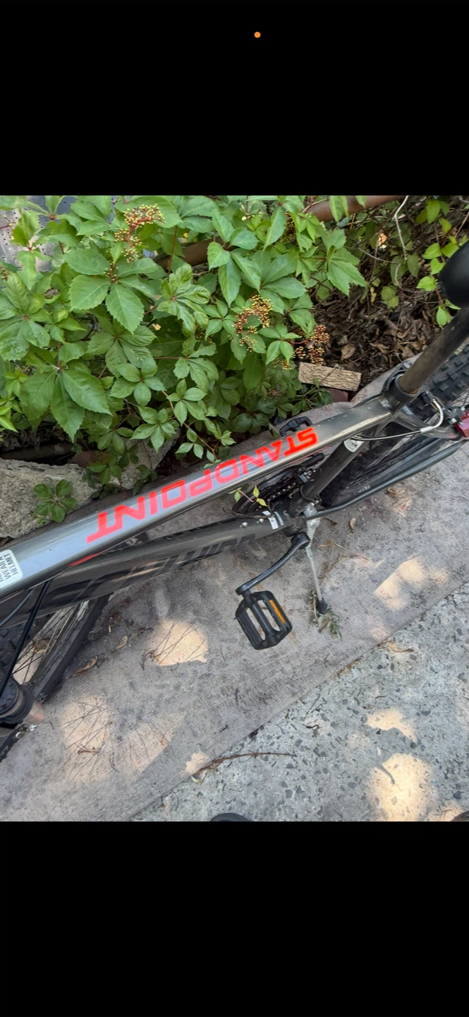 Schwinn "Standpoint" Mountain Bike - photo 2