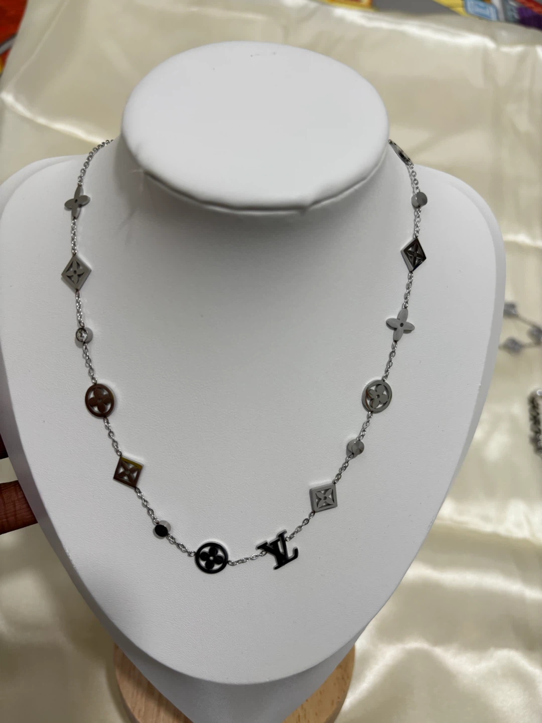 Fashion Necklaces - photo 3
