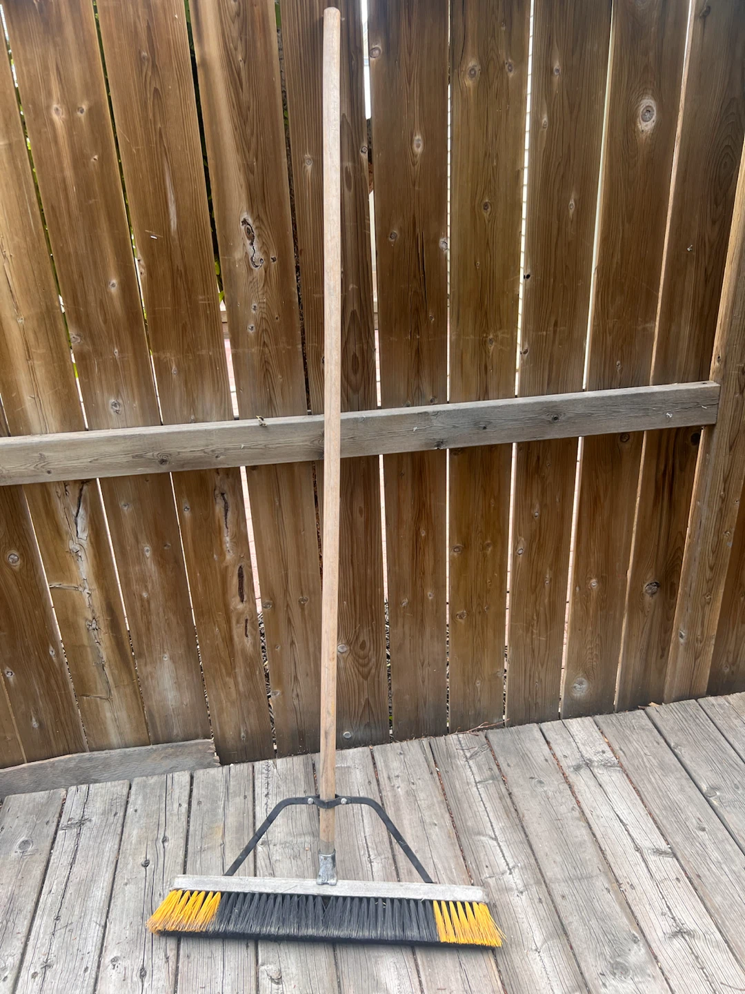 Heavy duty commercial pushbroom