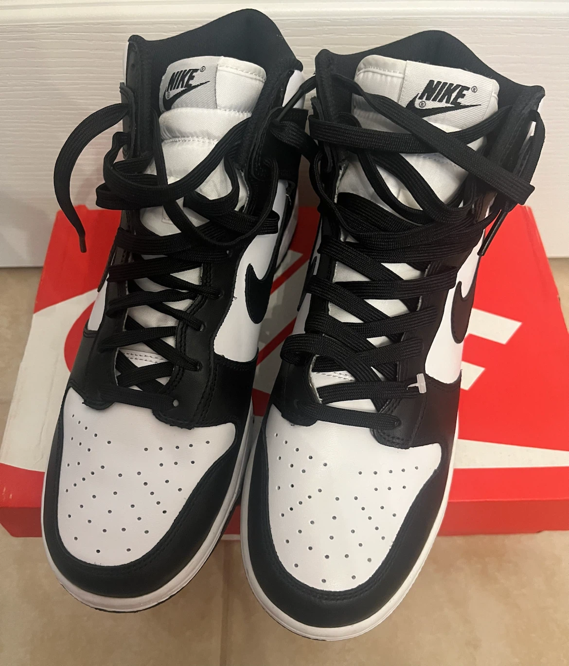 Nike Dunk High Top Sneakers Men’s Size 9.5 - photo 2