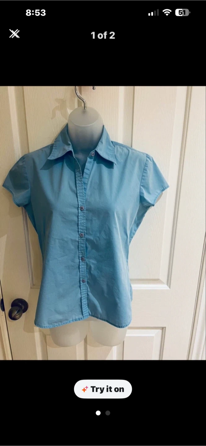 Light Blue Short-Sleeve Collared Shirt