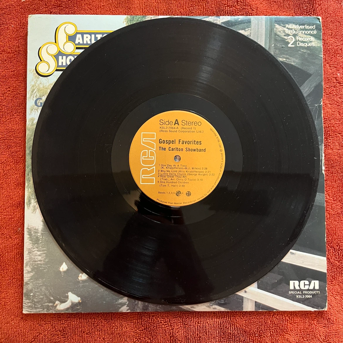 Carlton Showband 20 Gospel Favourites Vinyl Record - photo 2