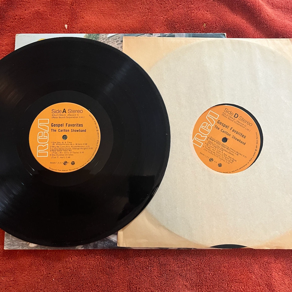 Carlton Showband 20 Gospel Favourites Vinyl Record - photo 3