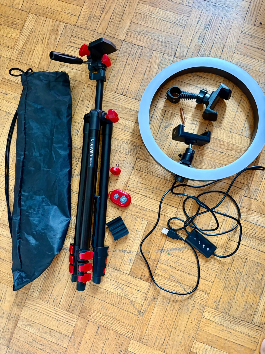 Neewer Ring Light Kit with Tripod and Phone Holder