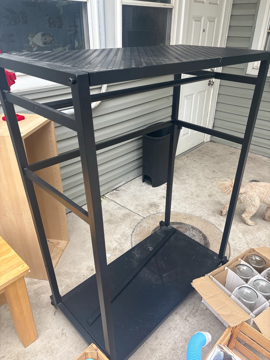 Garment kart. Needs to be tightened best offer