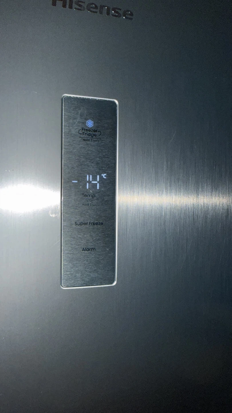 Hisense Freezer - photo 2