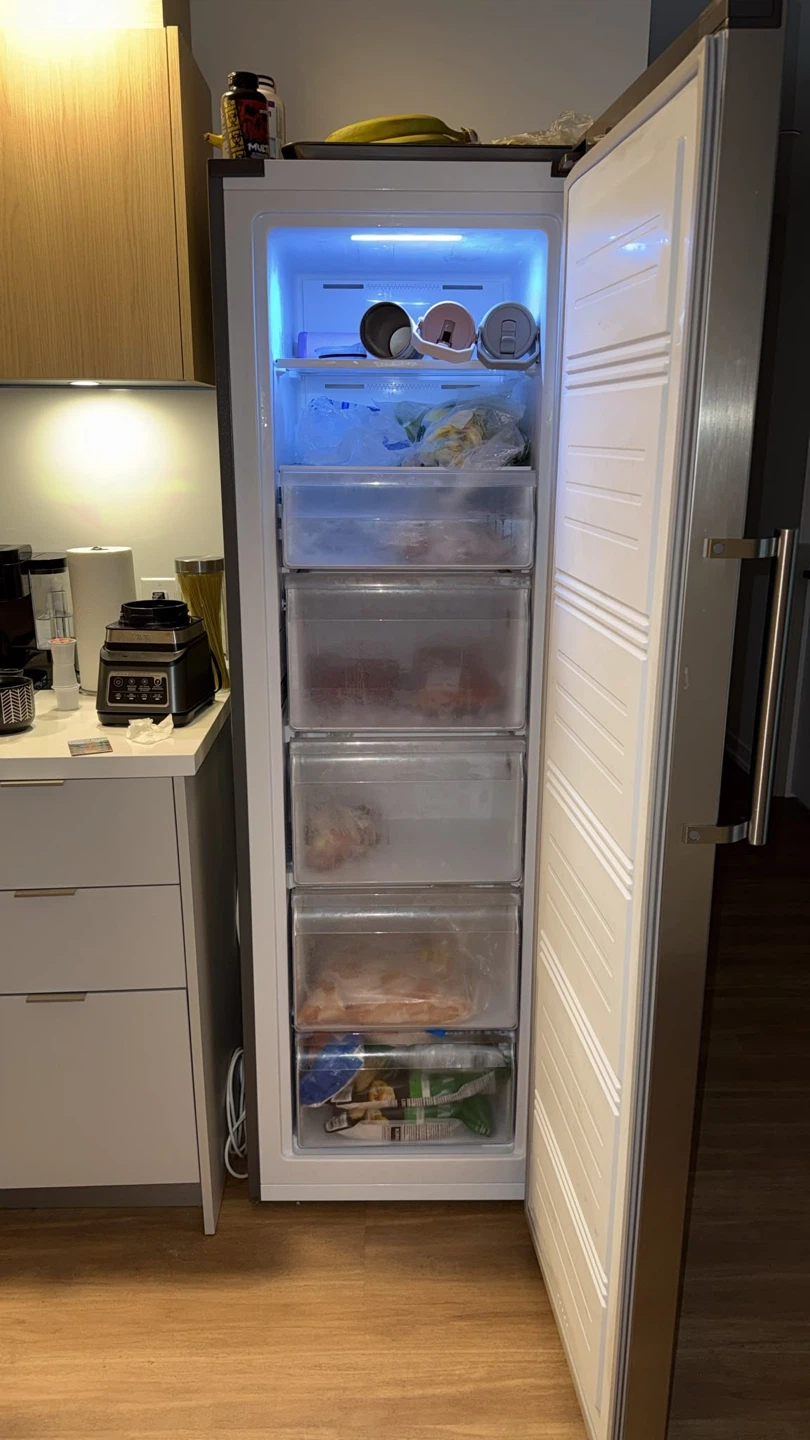 Hisense Freezer - photo 3