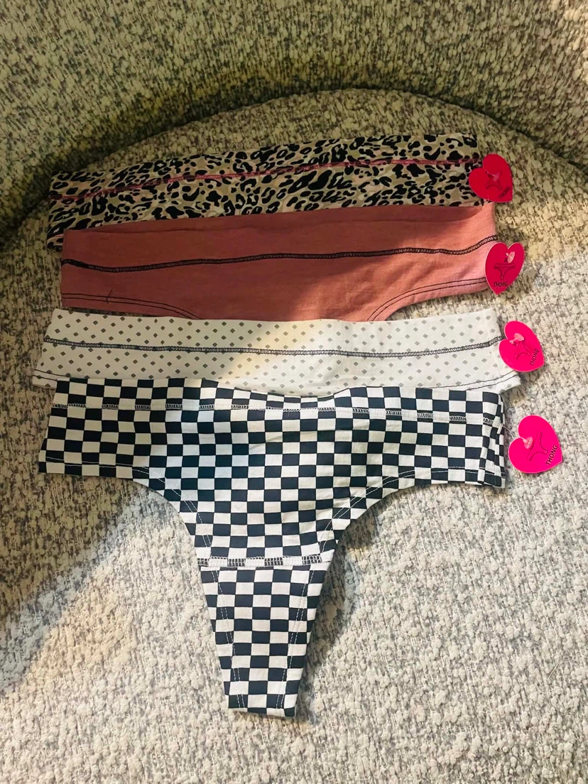 New Woman’s Thong underwear size medium