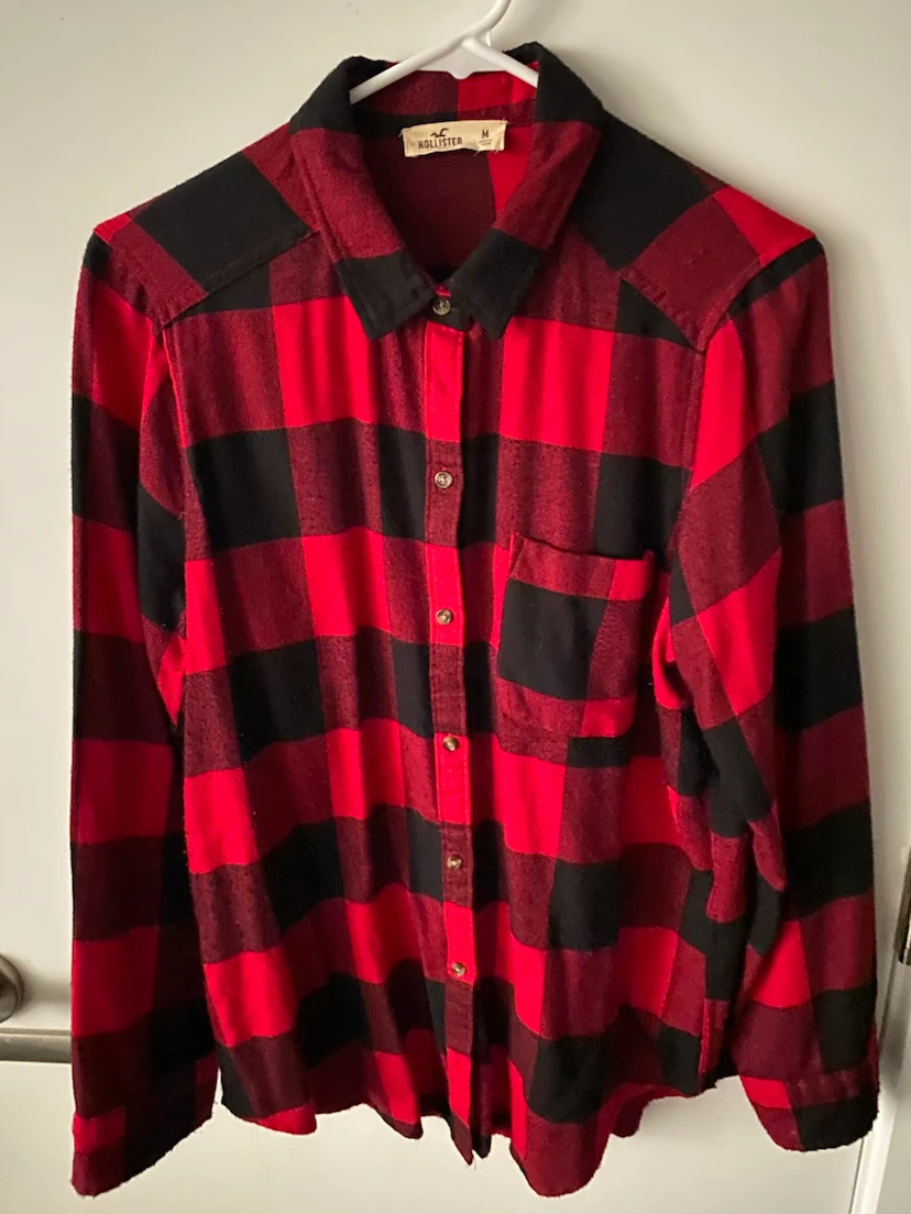 Hollister Red & Black Plaid Flannel Shirt - Medium - photo 4