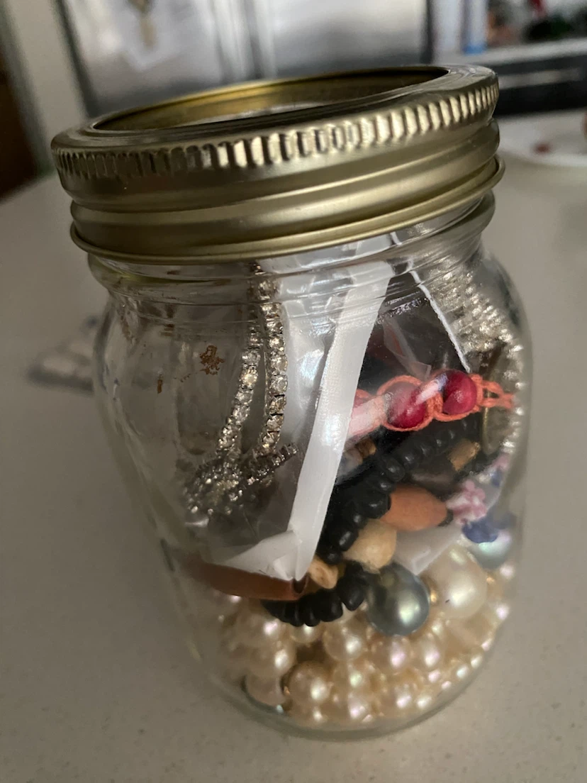 Mystery Jewellery in Jar 🪎 - photo 3