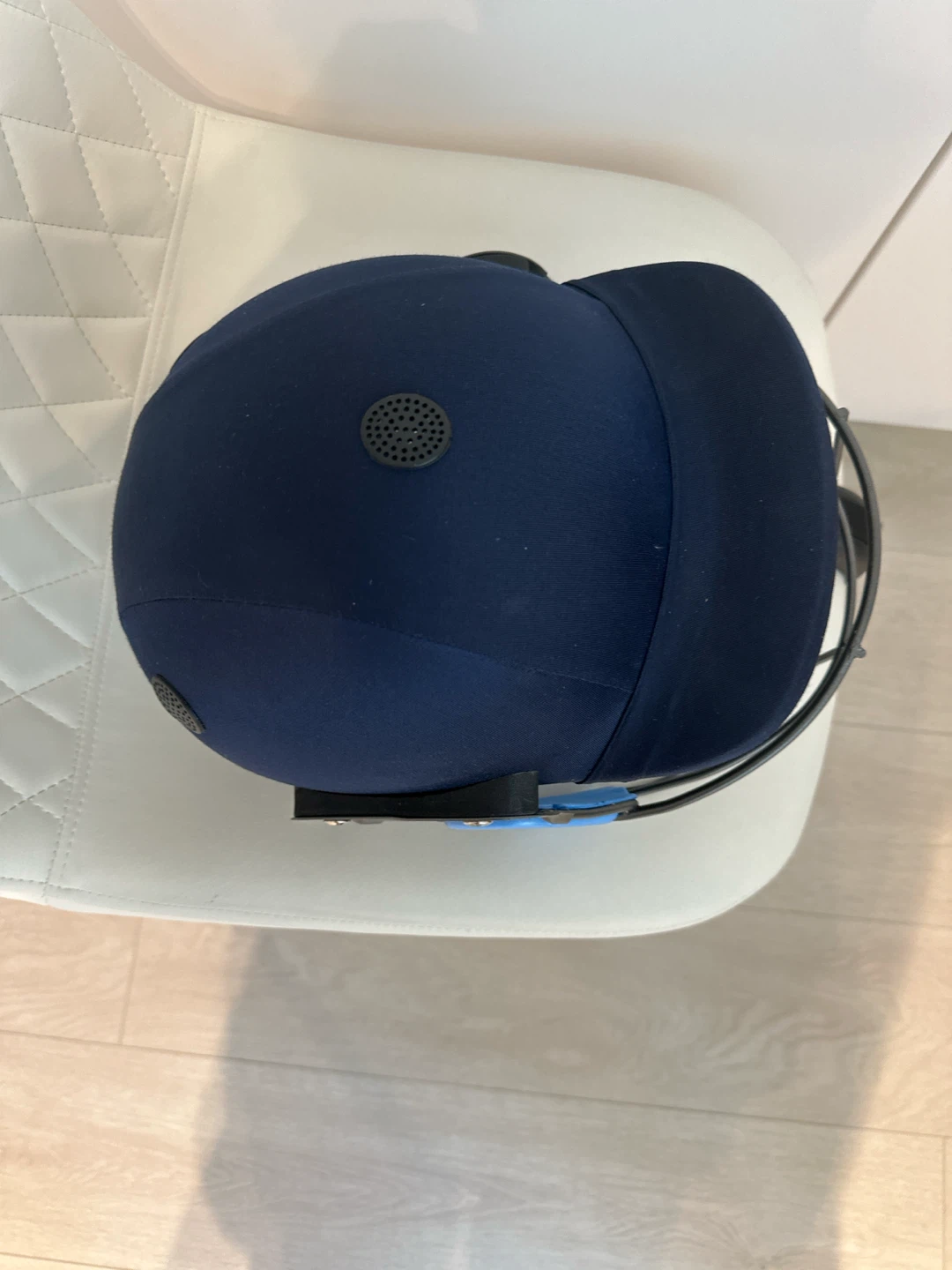 Yonker Navy Blue Cricket Helmet - photo 3