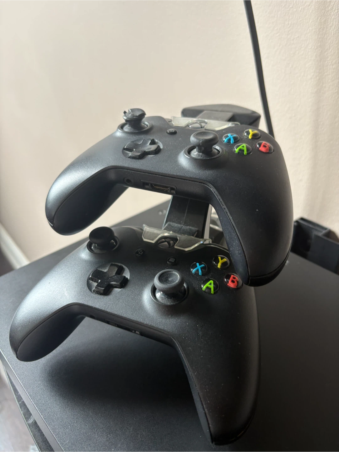 Xbox One X (1TB model) Bundle with Games and Controllers - photo 2