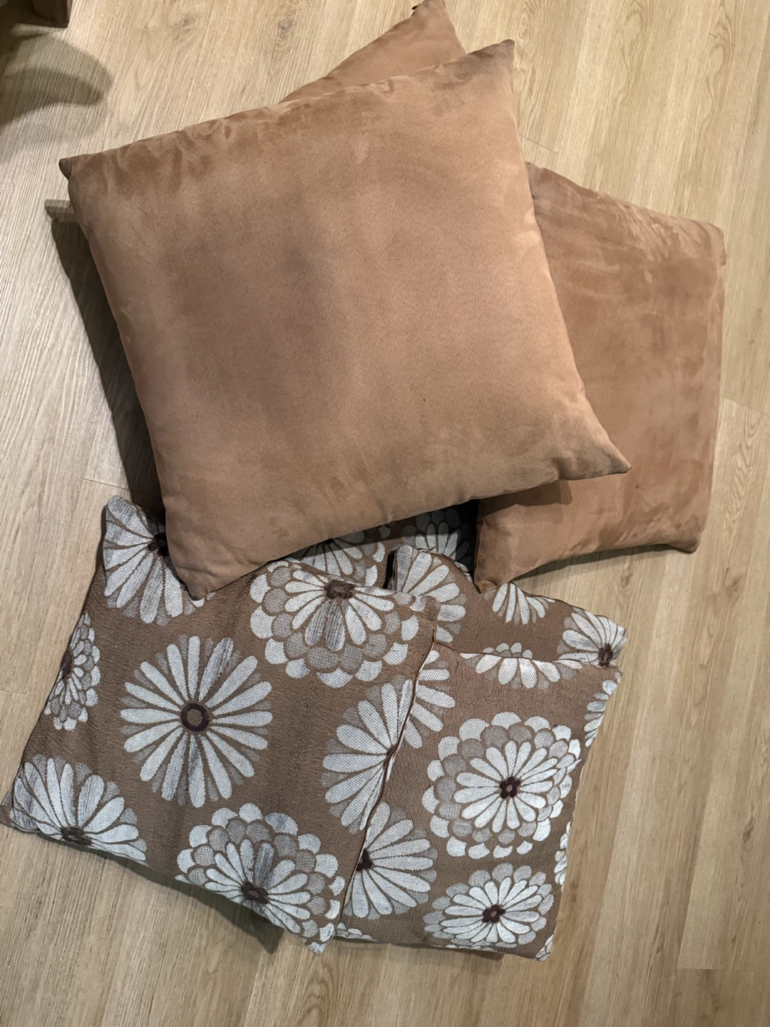 Set of 4 Decorative Throw Pillows