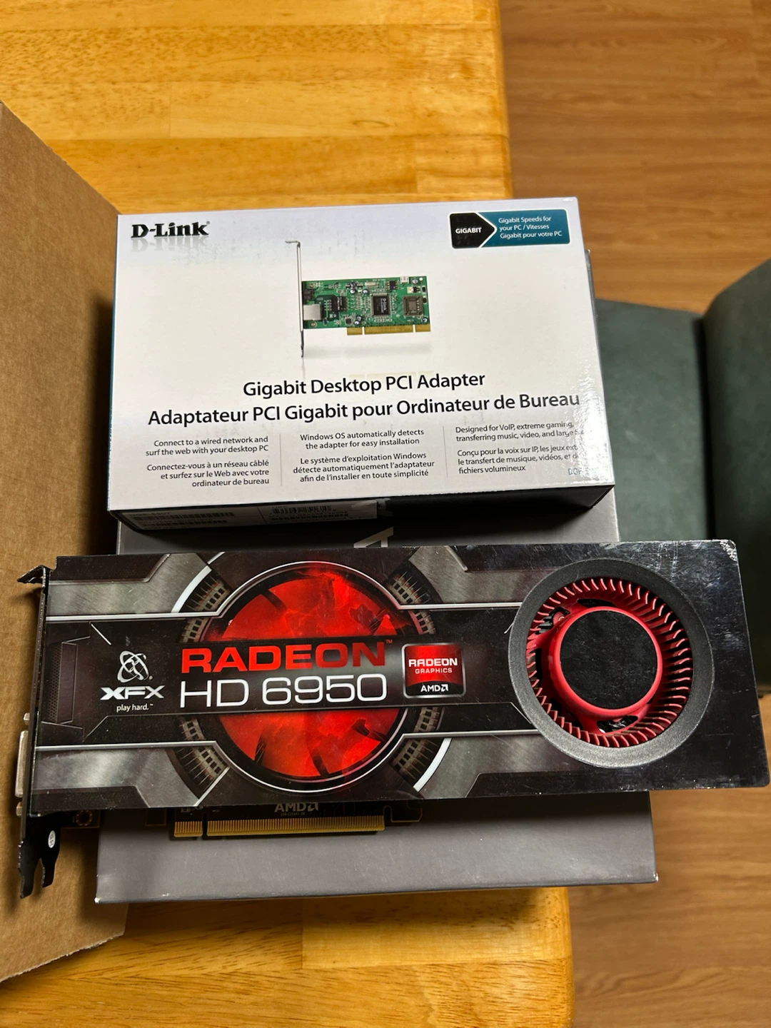 Radeon HD 6950 graphics card and computer parts - photo 4