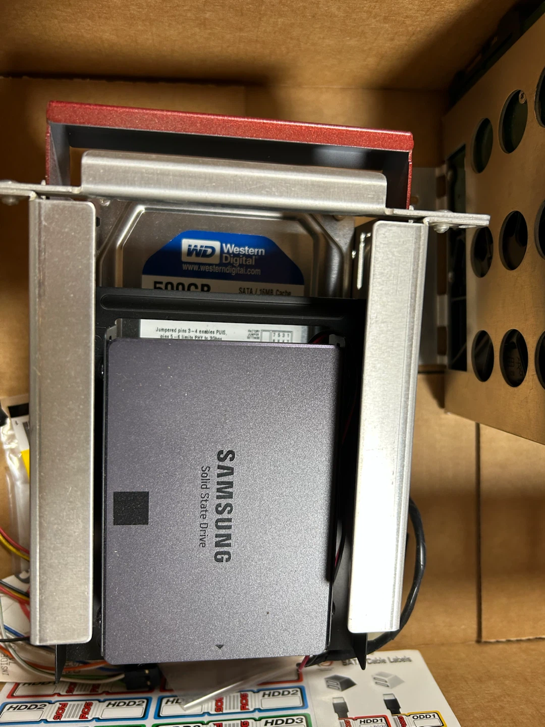 Radeon HD 6950 graphics card and computer parts - photo 5