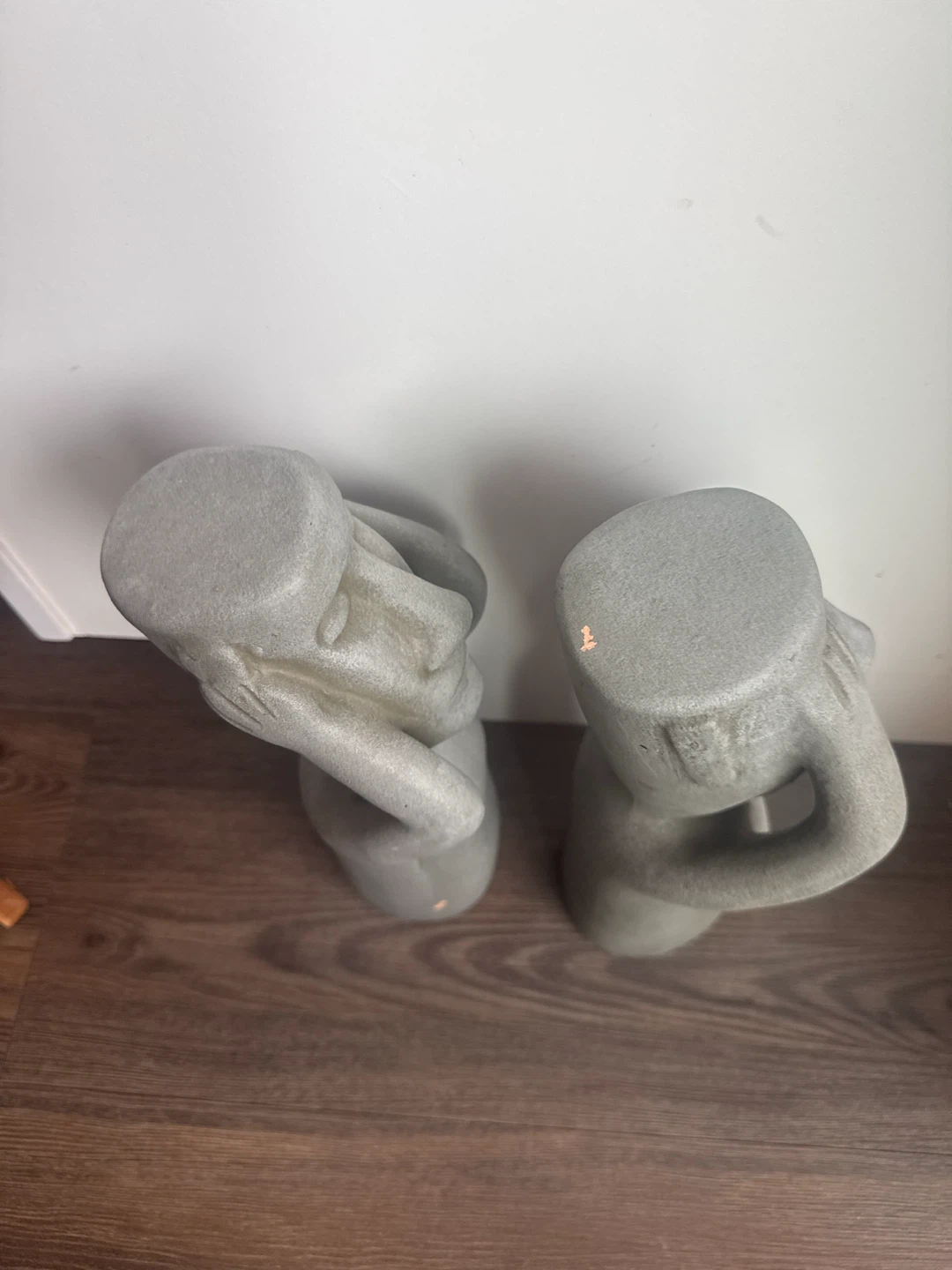 Set of 2 Grey "See No Evil, Hear No Evil" Figurines - photo 5