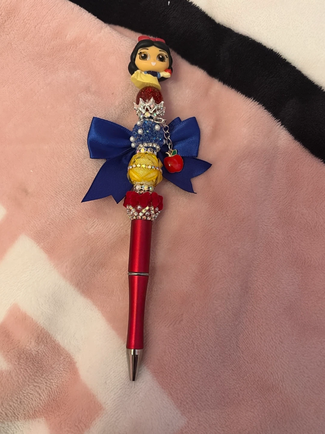 Hello Kitty Starbucks Planner and Snow White Pen Set - photo 3