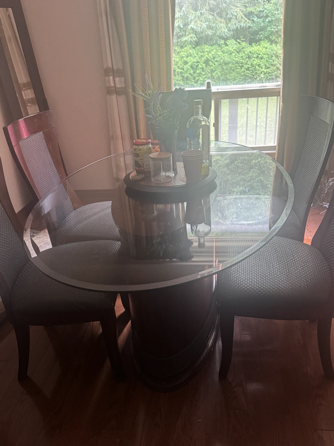 Dinning table with free gifts - photo 2