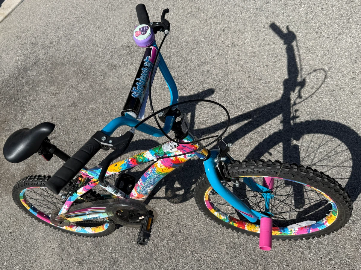 Kids Bicycle with Colorful Design - photo 2