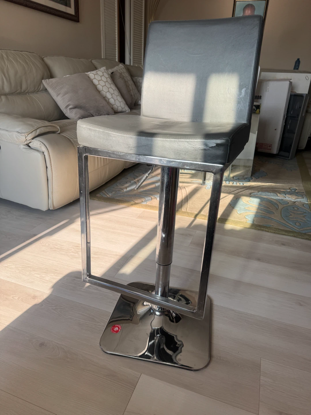 Adjustable Bar Stool - photo 3
