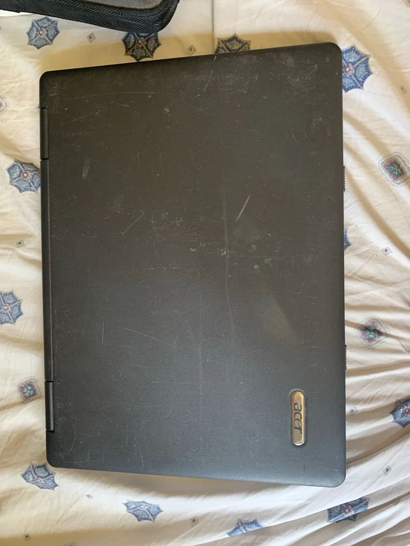 Acer Extensa 5630Z Laptop - photo 2