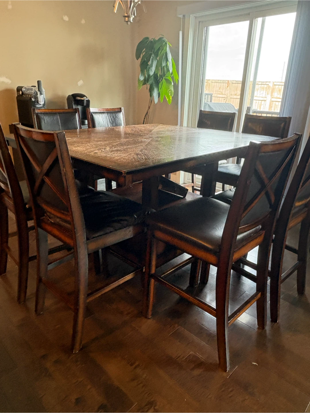 Beautiful dining table with 8 chairs - photo 5