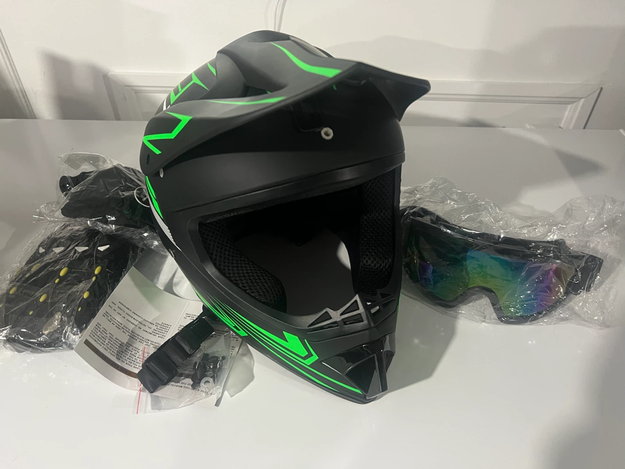 Motocross Helmet with Goggles and Gloves - photo 2