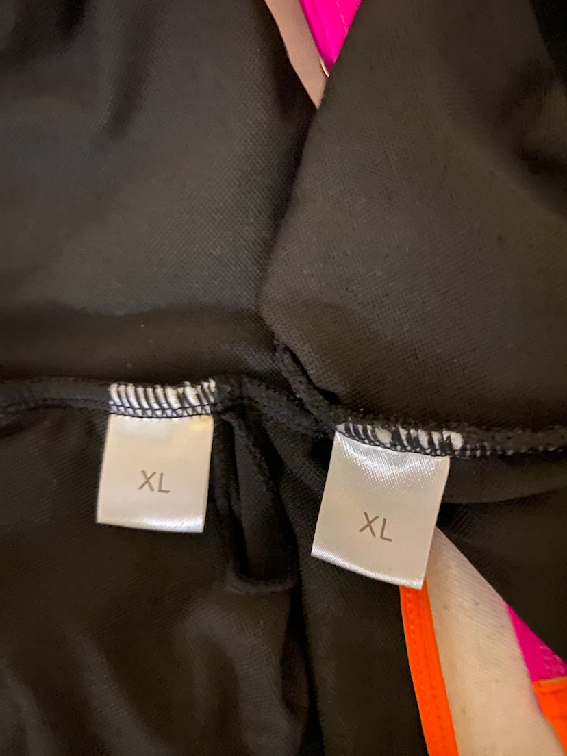 Black high-waisted bikini set with neon trim - photo 3