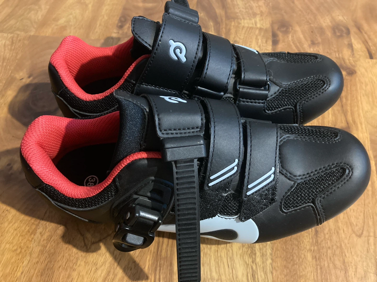 Peloton Cycling Shoes, Size 38 - photo 2