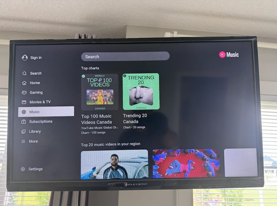32 inch Smart LED HD TV