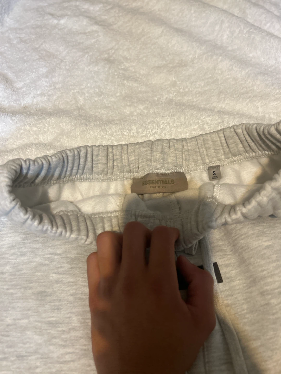 ESSENTIALS Fear of God Shorts - Grey - Size S - photo 3