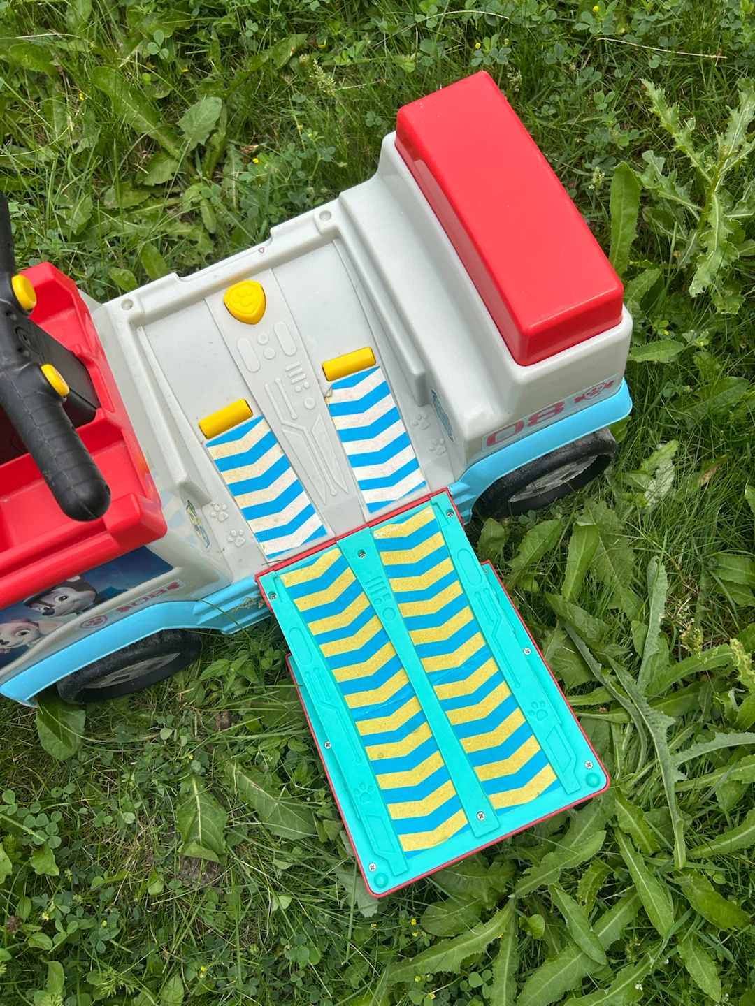 Paw Patrol Ride-On Truck Toy - photo 4