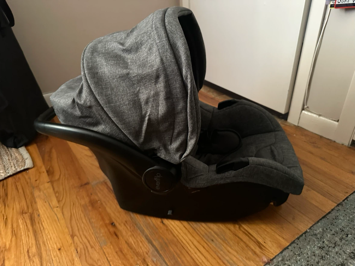 Evenflo Car Seat and Stroller - photo 4