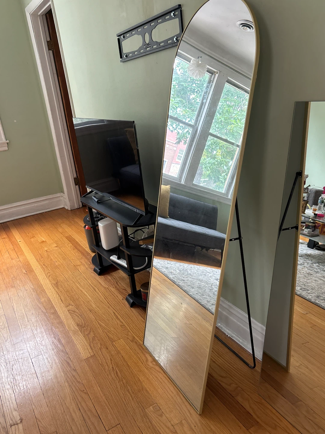 Arched Floor Mirror with Gold Frame - photo 3