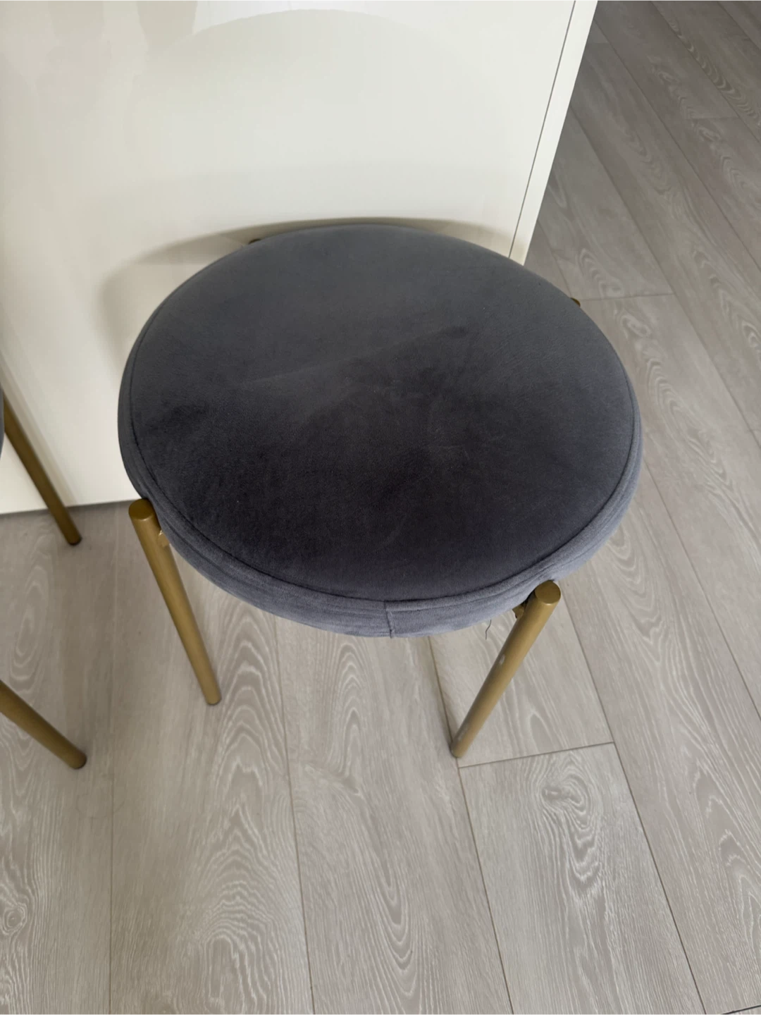 Set of 4 Dark Grey Velvet Stools with Gold Legs - photo 2