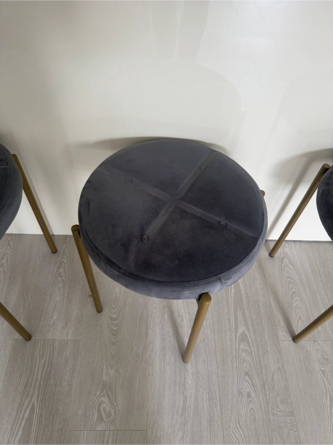 Set of 4 Dark Grey Velvet Stools with Gold Legs - photo 4