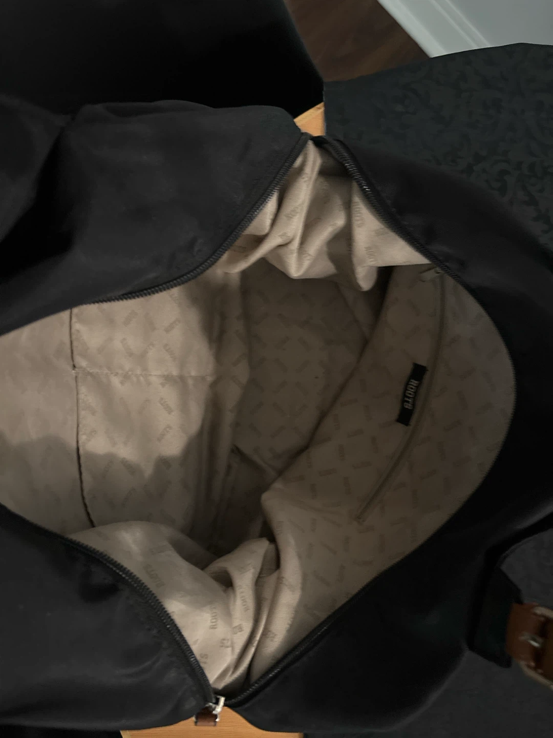 Roots Black Shoulder bag - photo 2