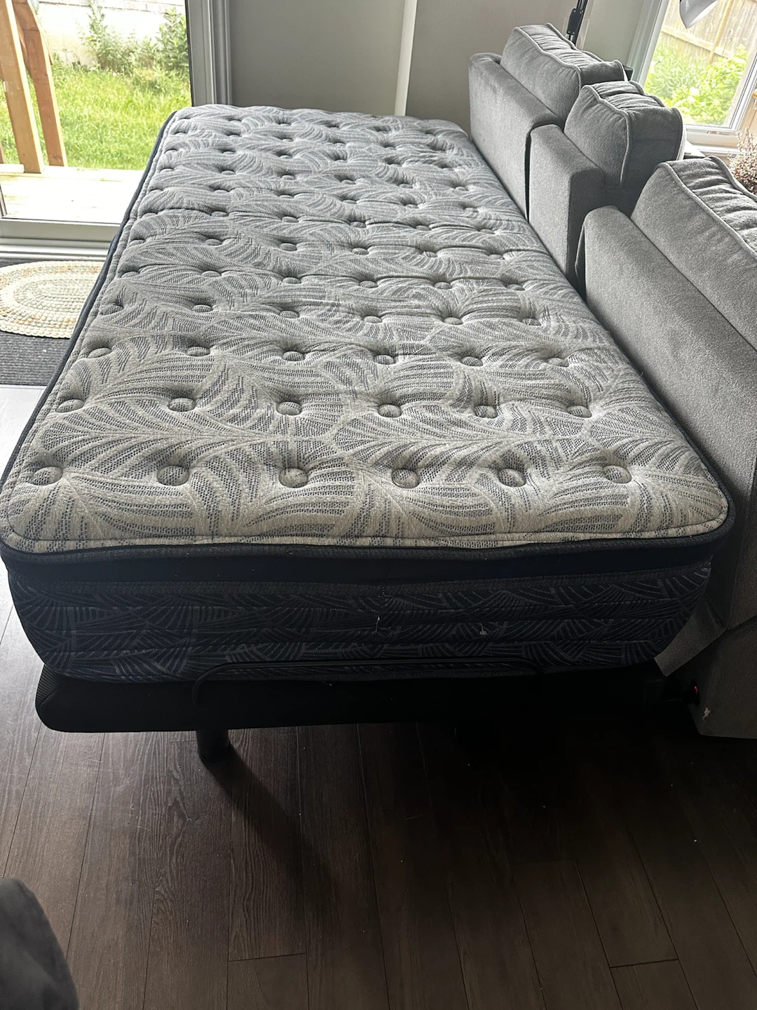 Twin XL Adjustable Bed Set - Serra Mattress + Powered Base - photo 2
