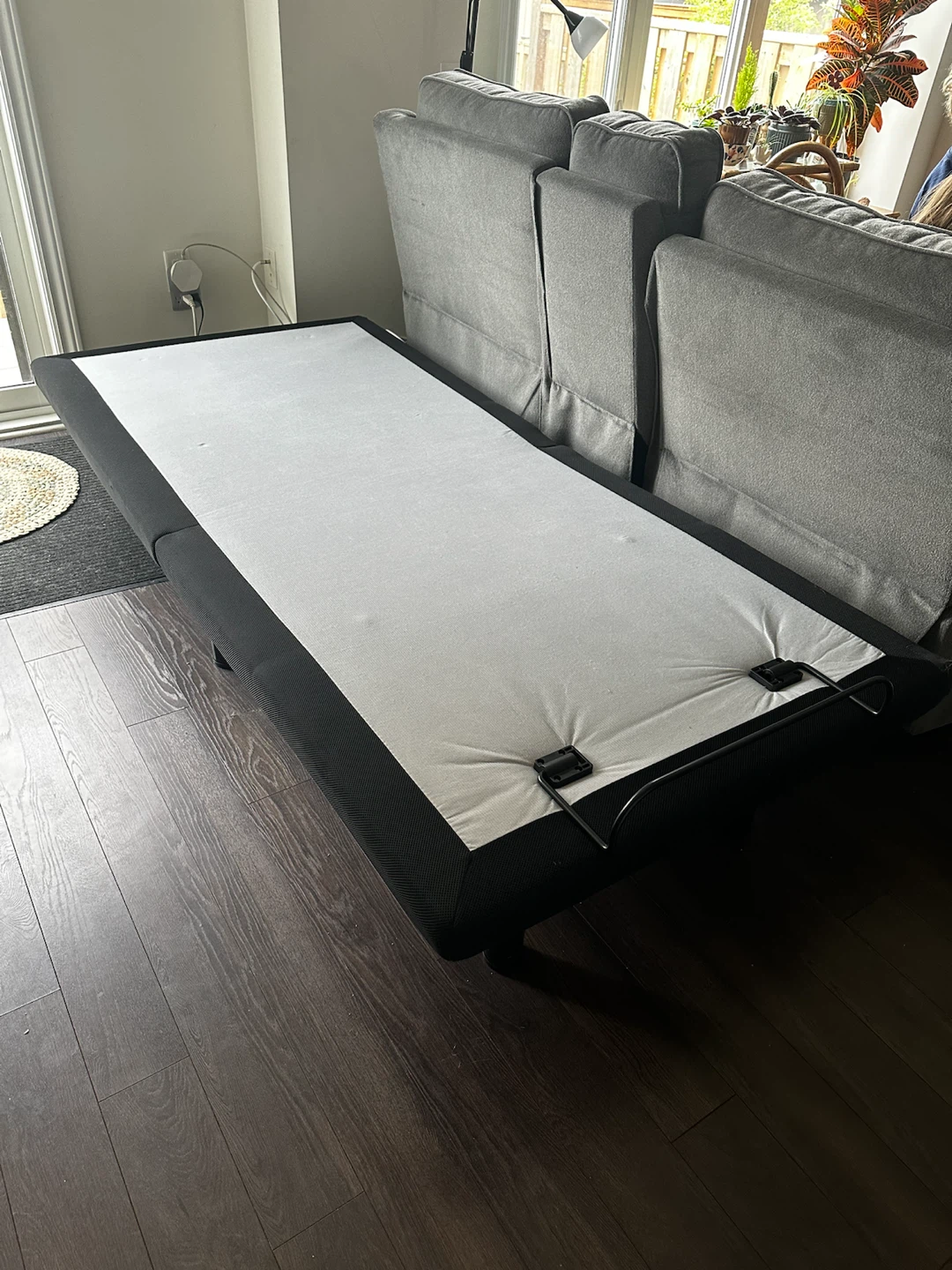 Twin XL Adjustable Bed Set - Serra Mattress + Powered Base - photo 4