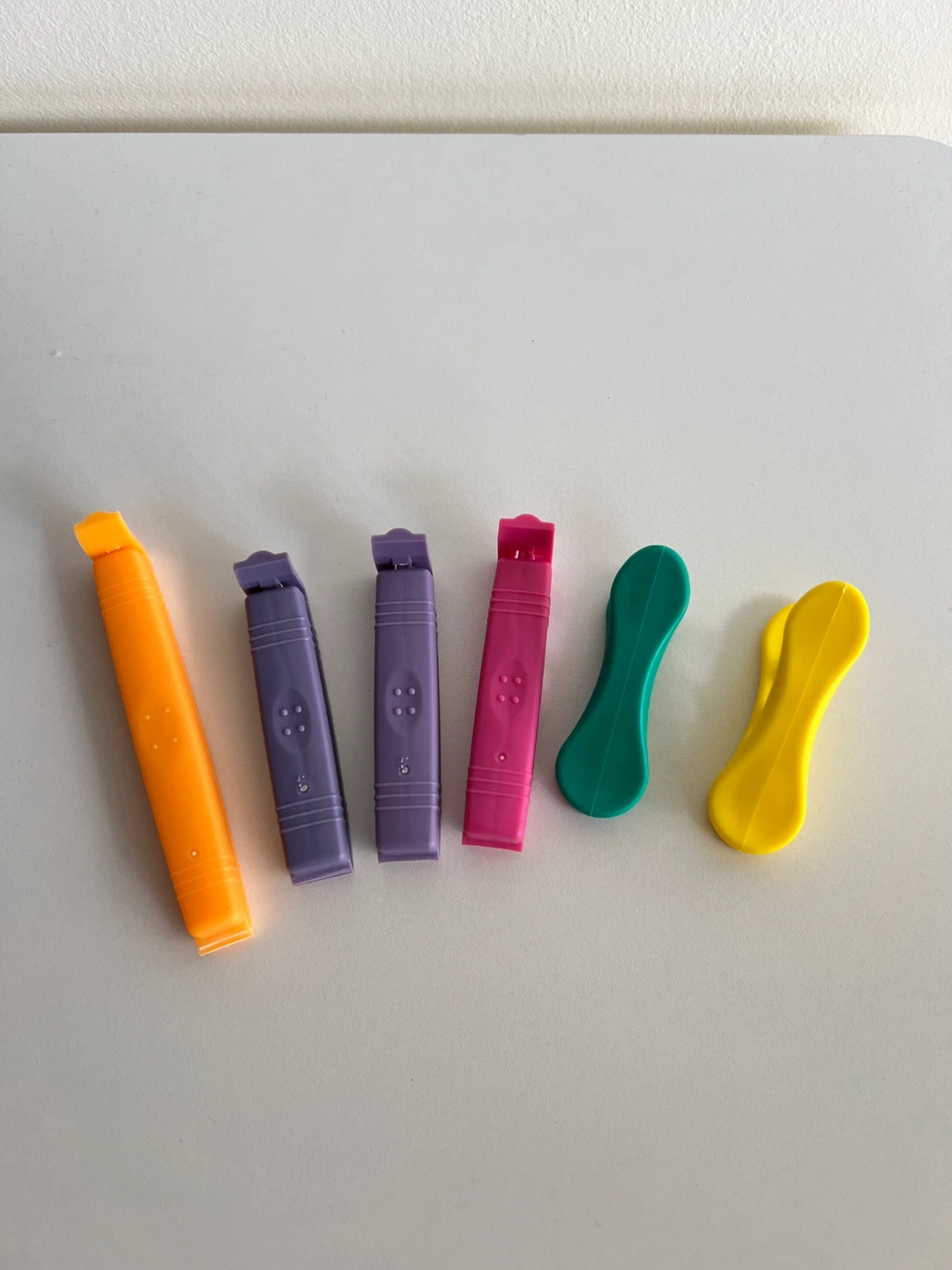 Bag clips