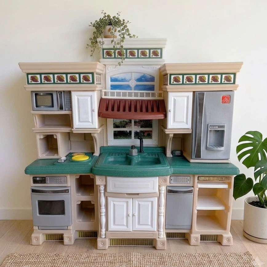 ⭐️SALE⭐️90% New Step2 Deluxe Children Play Kitchen