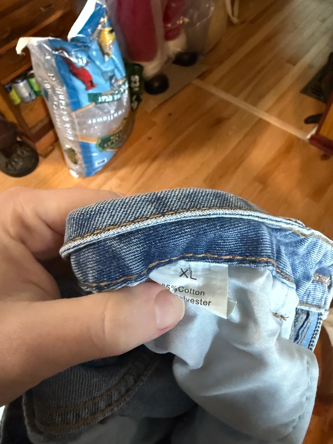Denim shorts with pink hearts - photo 2
