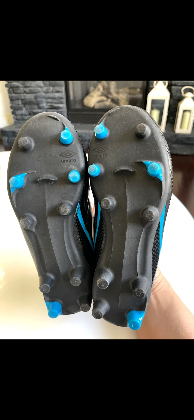 KIDS UMBRO Soccer Cleats Size 12 - photo 3