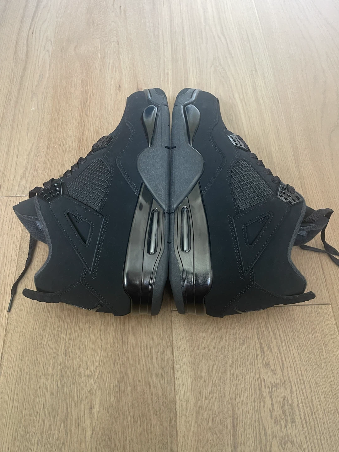Air Jordan 4 Retro "Black Cat" - photo 4