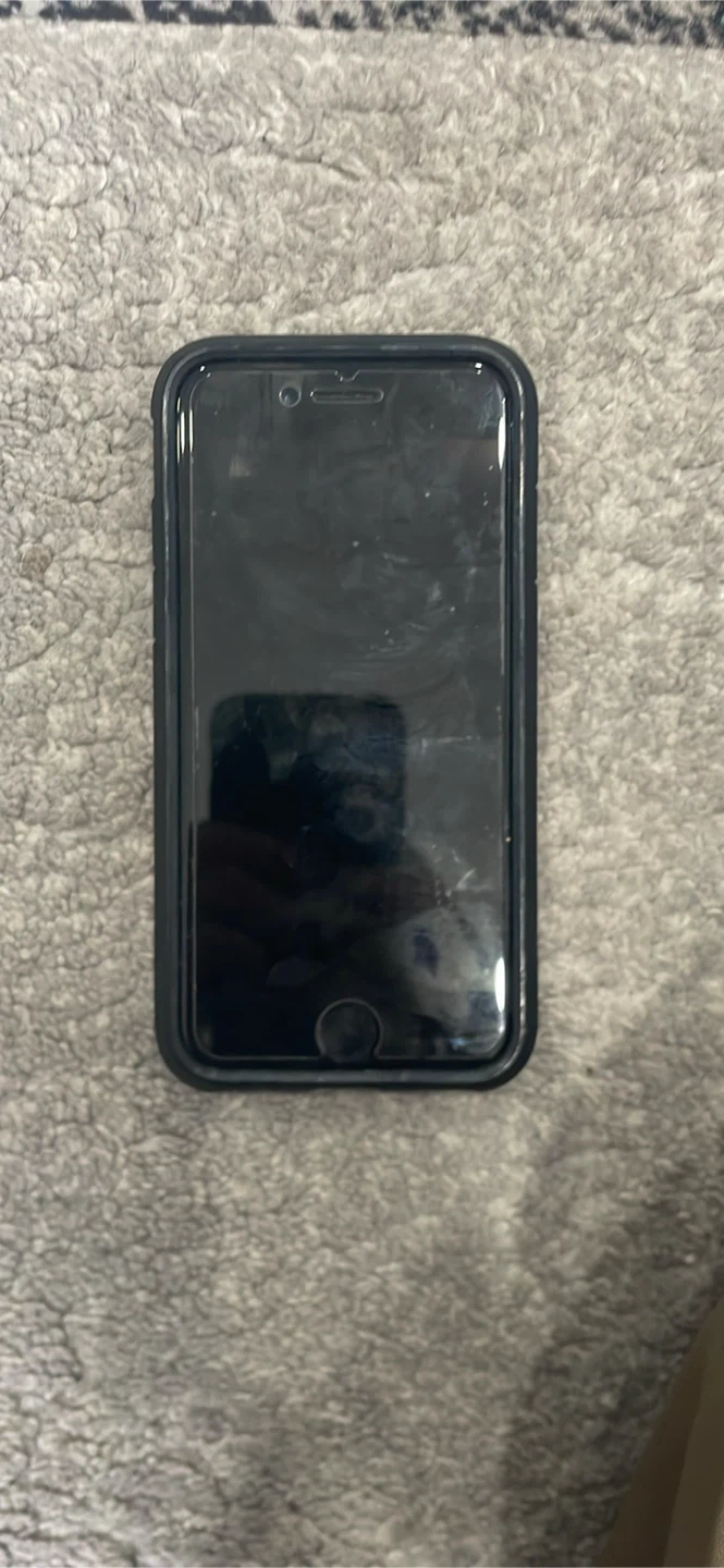 Apple iPhone 8 RED - photo 3