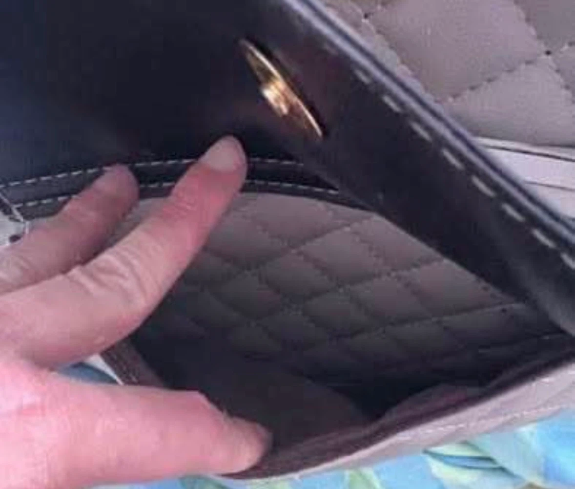 Wallet and bag (New) (Both for FREE) - photo 3