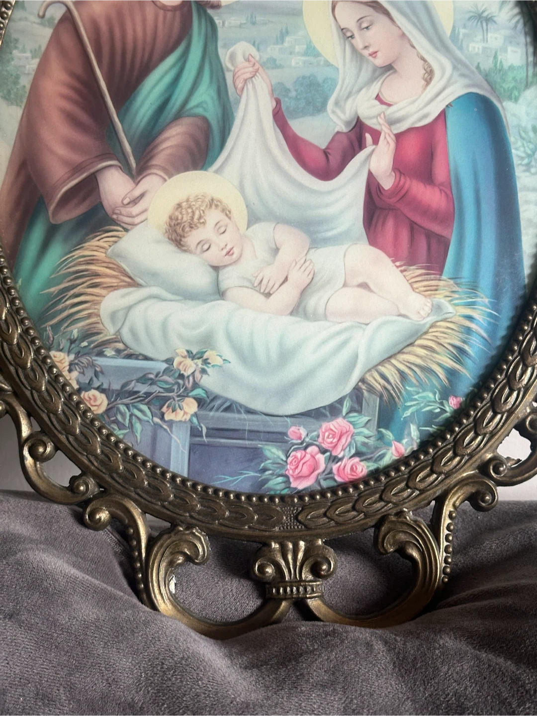 Vintage Ornate Gilt Frame Holy Family Nativity Scene - photo 2