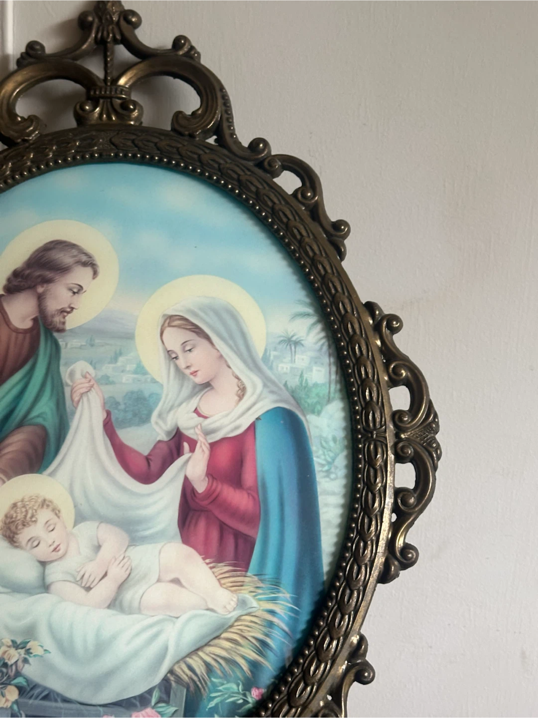 Vintage Ornate Gilt Frame Holy Family Nativity Scene - photo 3
