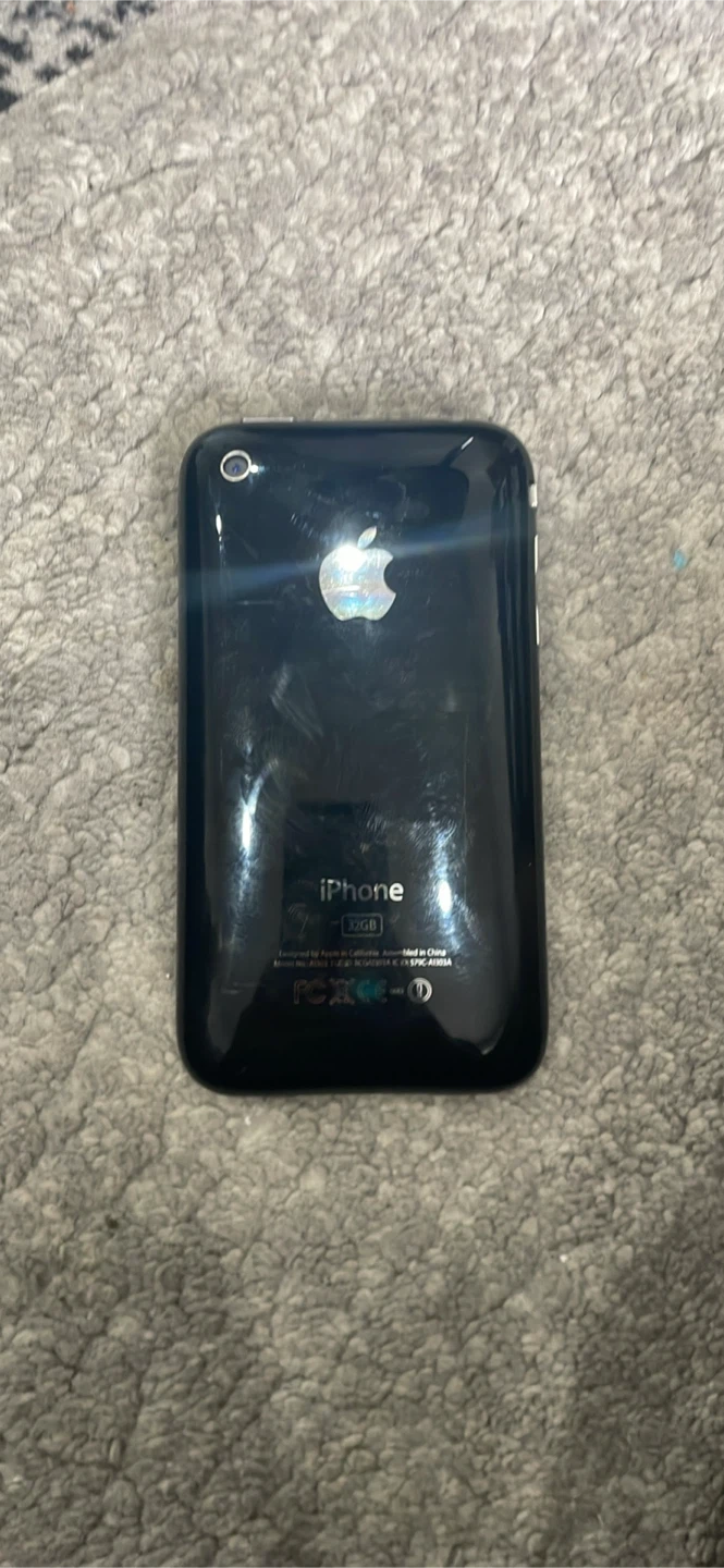 Apple iPhone 3GS 32GB Black