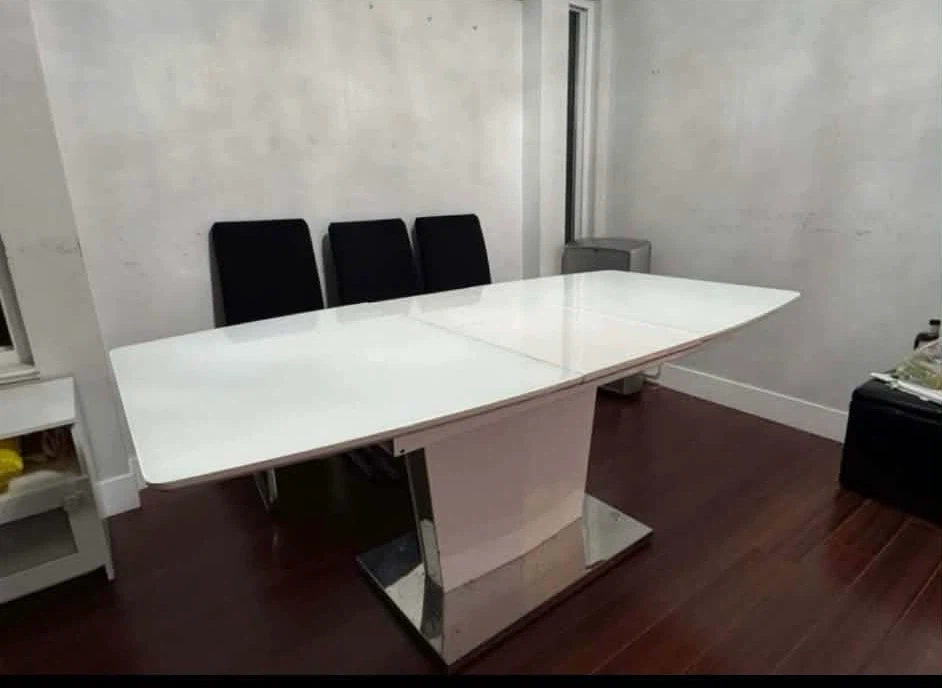 Modern White Extendable Dining Table - Chairs are NOT included - photo 2
